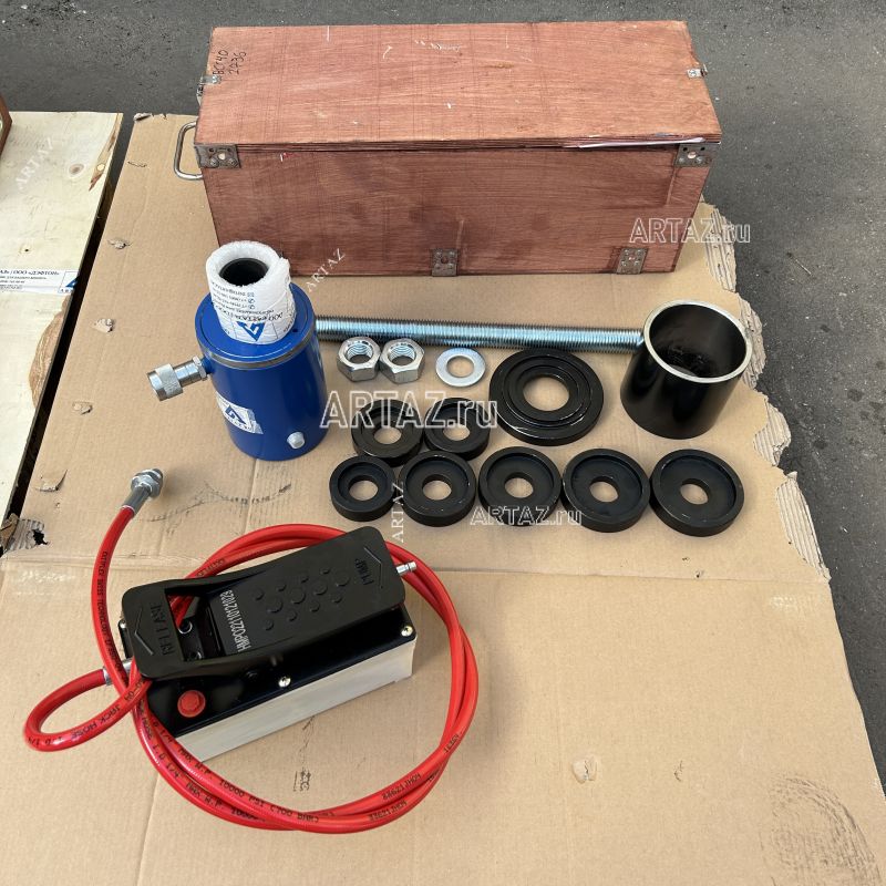 ARTAZ гидравлический выпрессовщик сайлентблоков 50 т, пневмогидронасос, ход 60 мм, переносной ВСГ40(50)-Пг