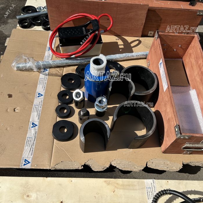 ARTAZ гидравлический выпрессовщик пальцев и втулок 50 т, 70 МПа, переносной, пневмовозврат ВСГ40(50)П