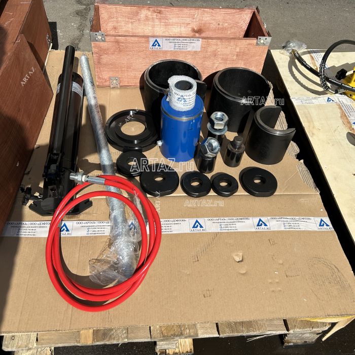 Гидравлический выпрессовщик пальцев и втулок ARTAZ 50 т, 70 МПа, с ручным насосом, переносной ВСГ40(50)П-Рг2