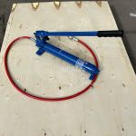 Ручной гидравлический насос ARTAZ 1 л для выпрессовщиков РГН-1