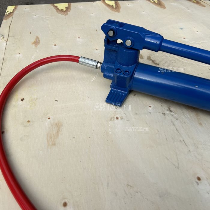Ручной гидравлический насос ARTAZ 1 л для выпрессовщиков РГН-1