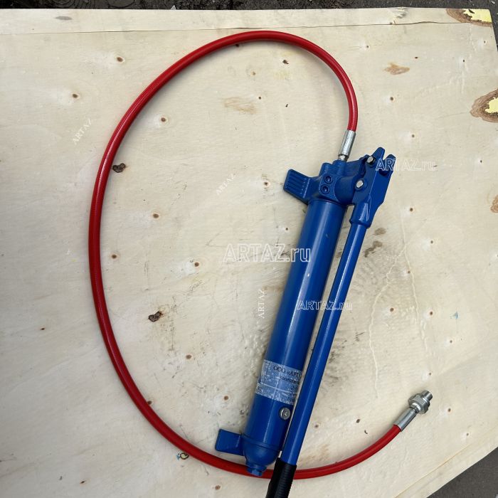 Ручной гидравлический насос ARTAZ 1 л для выпрессовщиков РГН-1