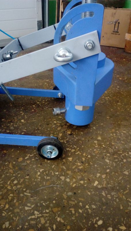 ARTAZ пневмогидравлический выпрессовщик шкворней для грузовиков ВШ70-200М, 77 т, на тележке, 420×200 мм