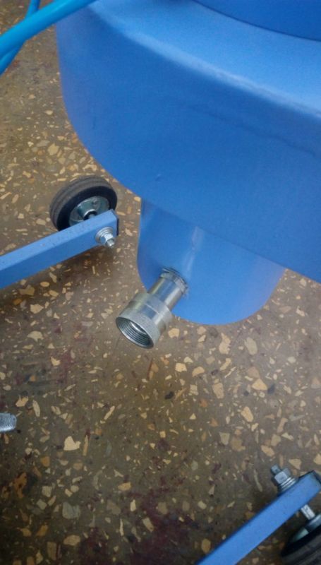 ARTAZ пневмогидравлический выпрессовщик шкворней 77 т для грузовиков на тележке ВШ70-400М, педаль