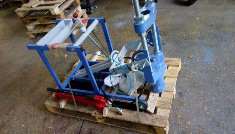 Выпрессовщик шкворней с встроенным ручным насосом и тележкой ВШ50-200 (ВШ50-200М)