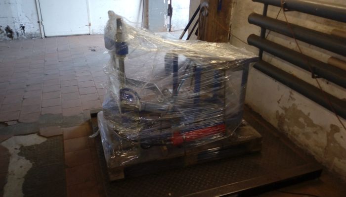 Выпрессовщик шкворней с пневмогидравлическим насосом и тележкой ВШ70-200 (ВШ70-200М)