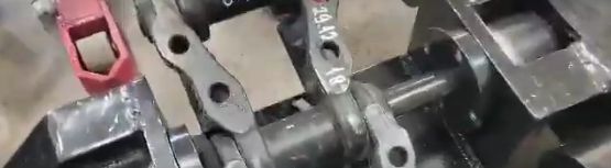 ARTAZ гидравлический выпрессовщик пальцев траковых цепей 60 т, ход 300 мм, рабочая зона 350х80 мм ВПТ60С