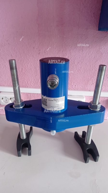 ARTAZ Съёмник колесной ступицы гидравлический 27 т, переносной, ход поршня 130 мм, ССГ30