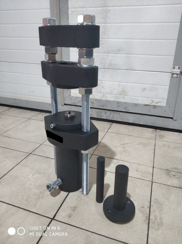 ARTAЗ гидравлический выпрессовщик пальцев траковых цепей ВПТ-50, 50 т, ход 150 мм, пневмовозврат