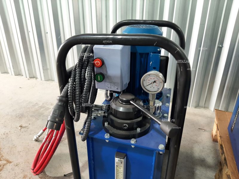 ARTAZ гидравлический выпрессовщик пальцев траковых цепей 110 т, ход 300 мм, 5 пуансонов ВПТ110С