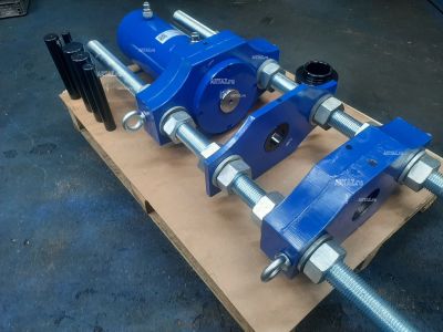 ARTAZ гидравлический выпрессовщик пальцев траковых цепей ВПТ150-200, усилие 143 т, ход 200 мм, без насоса