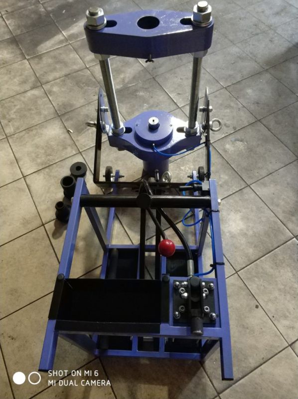 ARTAZ пневмогидравлический выпрессовщик шкворней для грузовиков ВШ70-300М, 77 т, на тележке, рабочая зона 420×300 мм