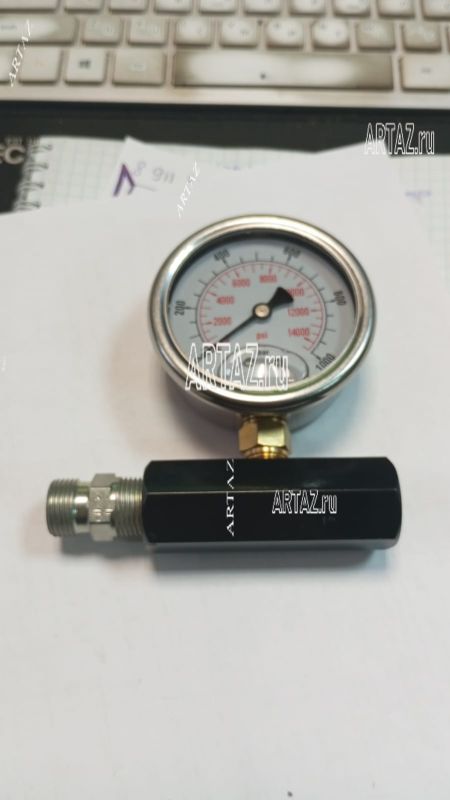 Манометр ARTAZ МА-700 с адаптером, измерение давления до 700 бар