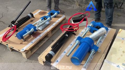 Обзор выпрессовщиков пальцев траковых цепей гидравлические для спецтехники